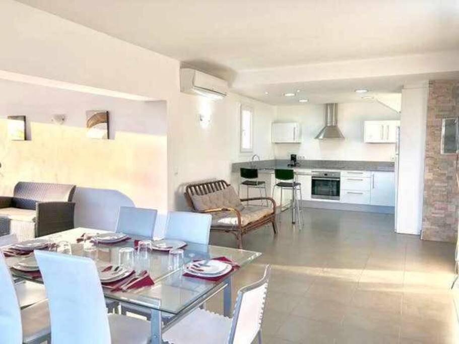 רוזס Amplio Apartamento Con Jardin En Almadrava מראה חיצוני תמונה